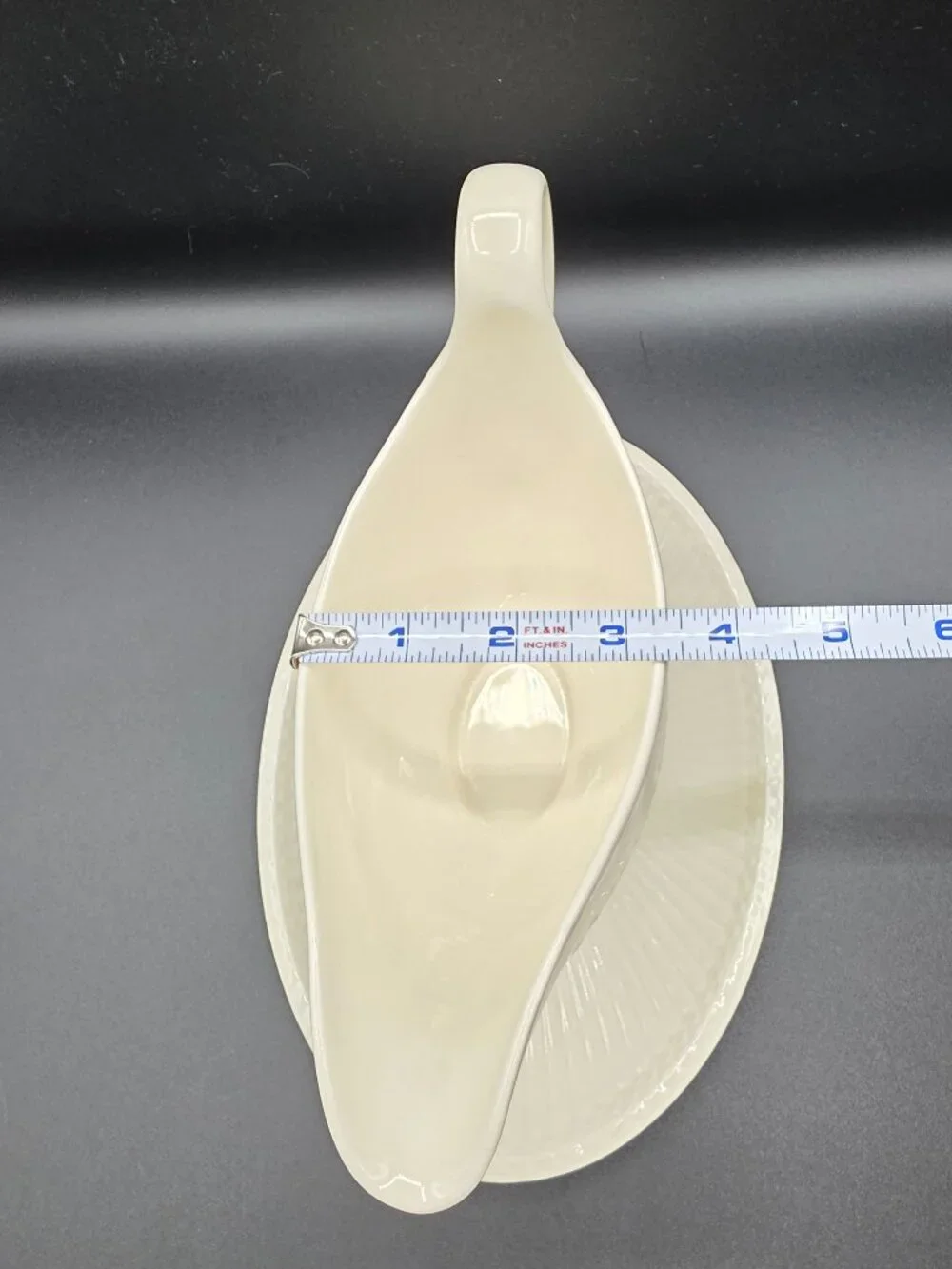 VYG Wedgwood Edme Etruria & Barlaston Gravy Boat Sauce Bowl Attached Underplate